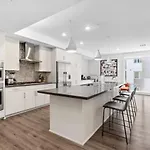 Ruby Tide - Two Floor Airy 2Br Marina Side Exclusive Amenities